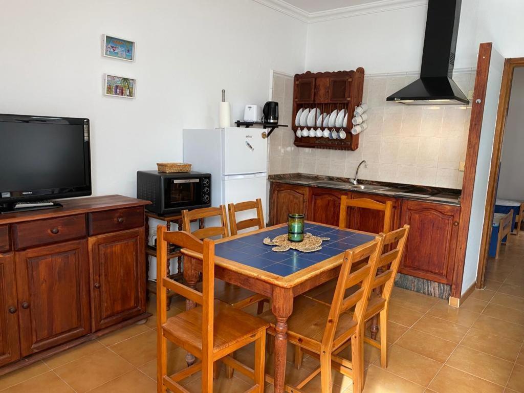 Casa Los Juanes Caleta de Sebo Kültér fotó